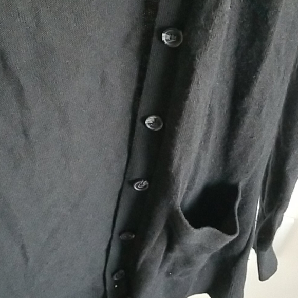 Extra fine merino wool black cardigan - Picture 5 of 8